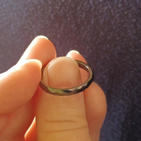 Black Obsidian Diamond Cut Ring Band Size: 9 - Picture 4 of 5